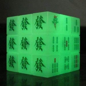 rubic-cube-night