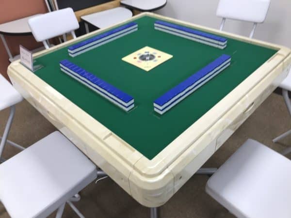 aqua-table-naname