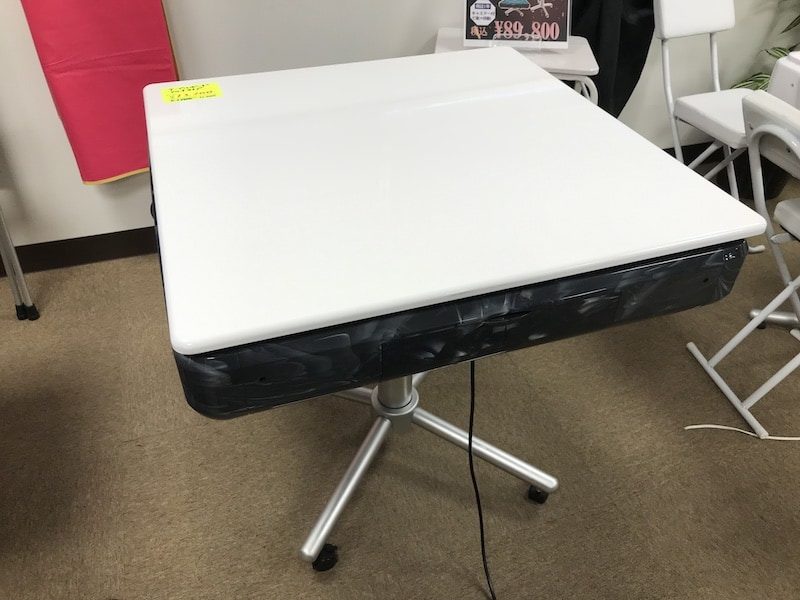 aqua2-black-one-whitecover