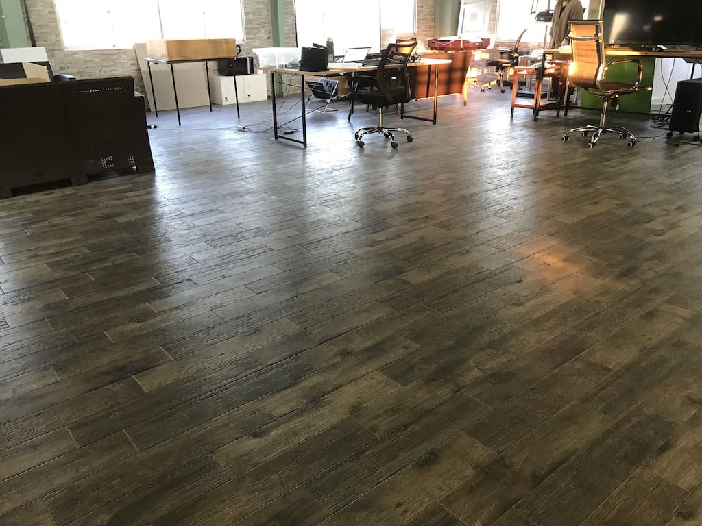 jyantakufactory-showroom-tukurikake-yuka