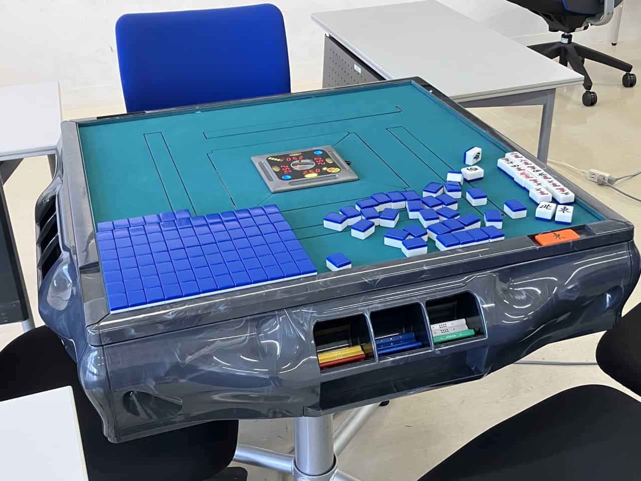 アモスヴィエラ